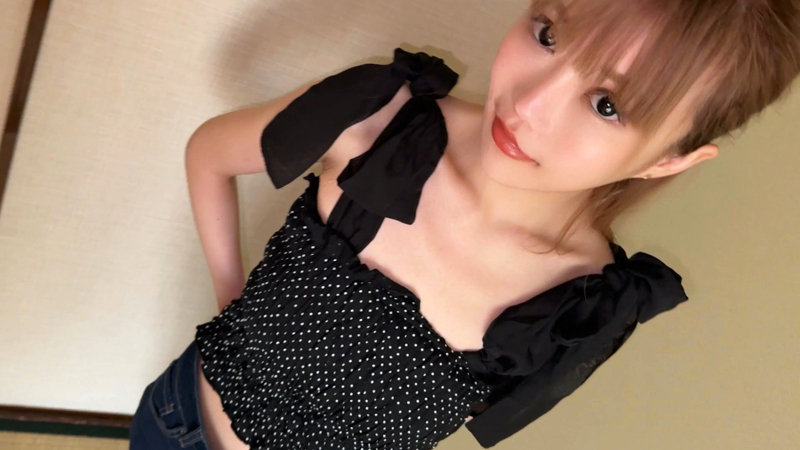 れおな　素人ムクムク-人妻-　smjz065　この人妻、淫乱につき。すらりと伸びた手足美しい曲線を描くクビレと巨乳。4