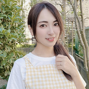 遥菜　やり狂う！スケベなセフレ達　yss117　少しは抵抗するかと思ったけど、ナント、玄関でセックスまでしてしまった。1