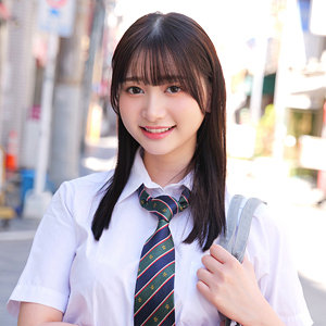 しずかちゃん シロウト速報 skho153 目がキラキラでお顔が可愛くてモデル体型のしずかちゃん脚が長すぎるのでしゃがんだだけでパンティ見えちゃいます!1