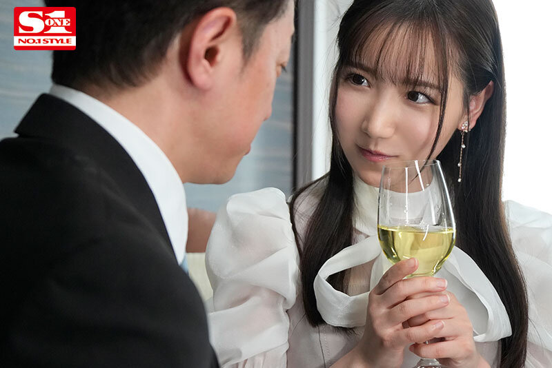 【顔・性格・交尾】 全て最高の愛人とひたすら浮気セックスする最高の金曜日。 三田真鈴5