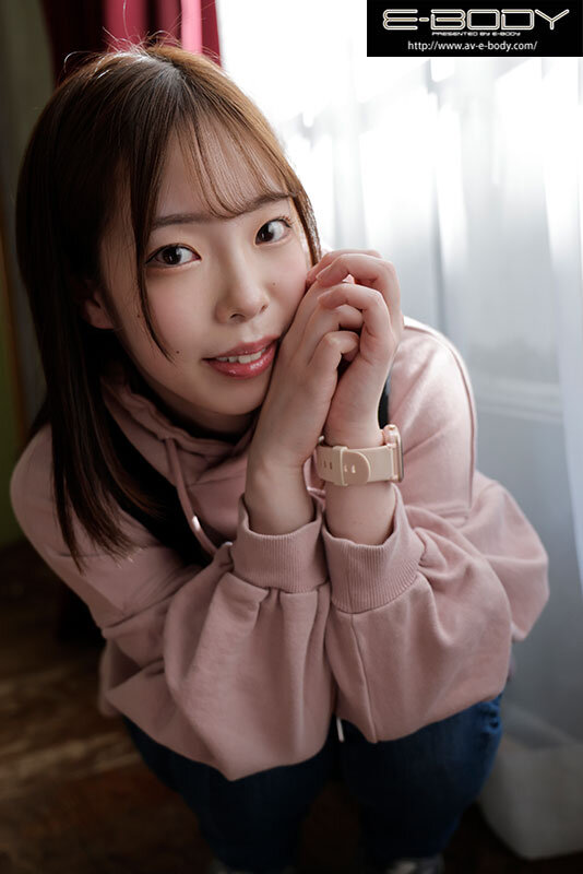 現役4年目の保育士,、坂井ななAVデビュー-画像-私服姿の巨乳