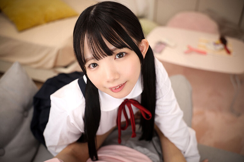 【VR】南日菜乃-画像-小柄美少女の制服姿