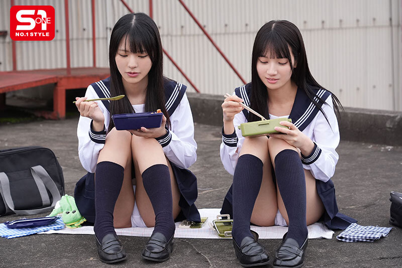 【SNOS-002】イジメられている双子姉妹を救って、ふたり一緒に脱がせてみたい。 浅野こころ 榊原萌の画像2