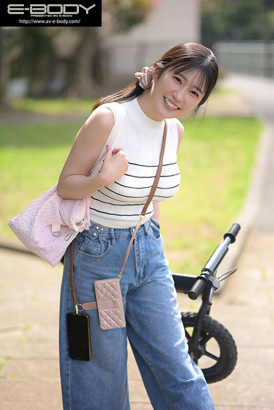 おっとり優しい兄嫁さんに「母乳飲ませて」とお願いしてみたら…。 柏木ふみか【EBWH-365】の画像3