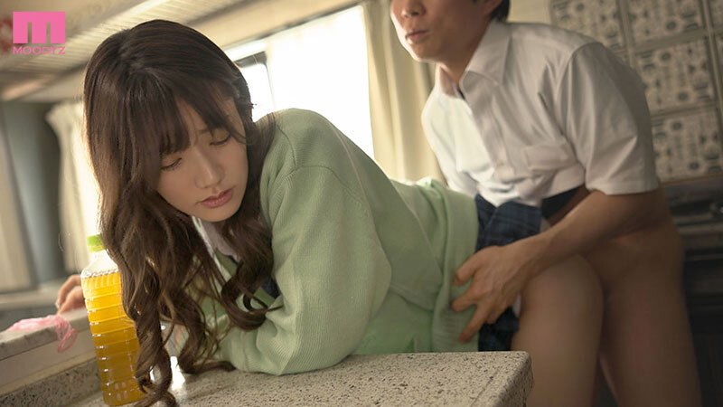 入り浸り幼馴染ギャルの無防備パンチラにド欲情 宮下玲奈【MIDA-368】の画像5